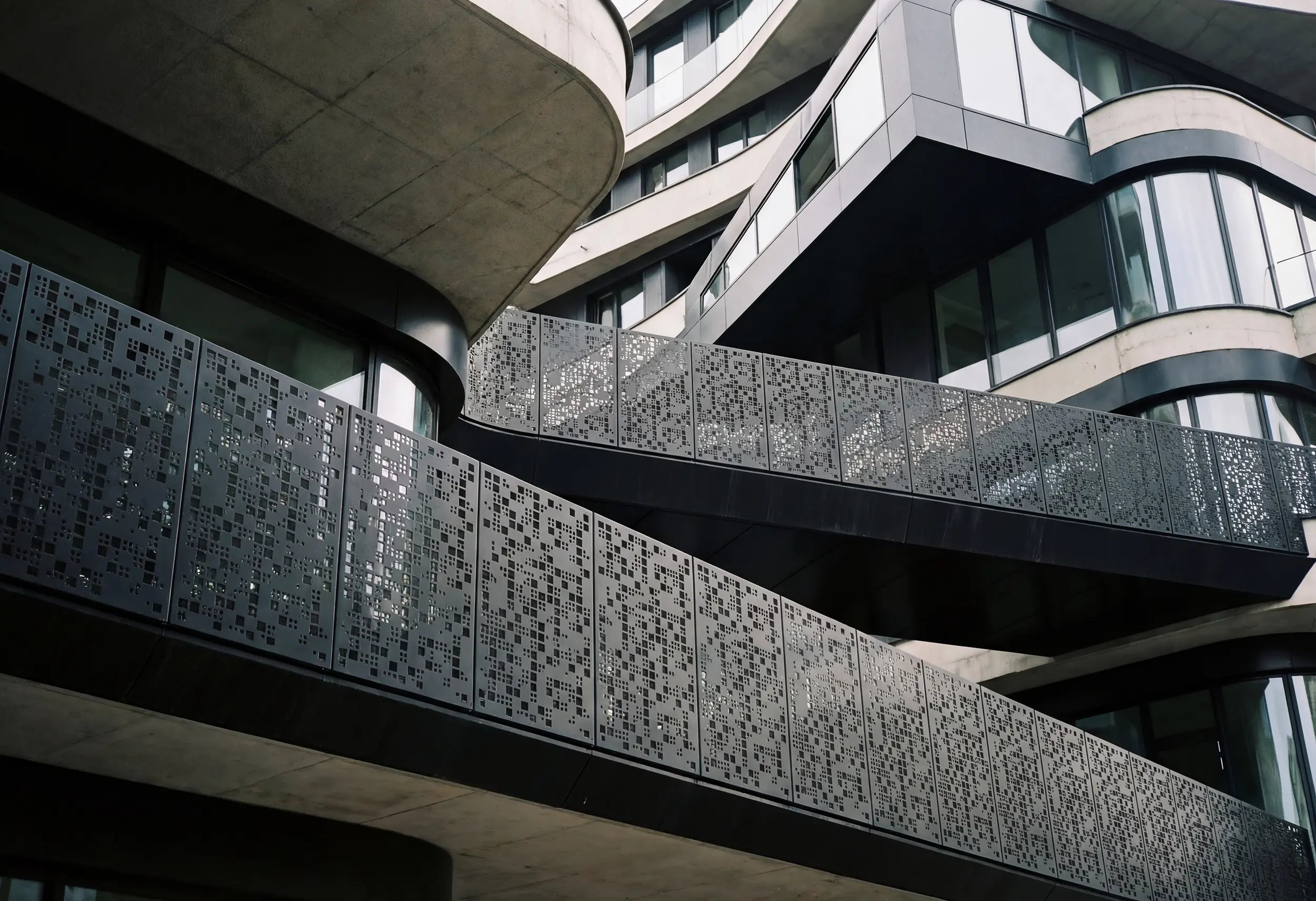 Step-by-Step: Designing Your Perfect Metal Railing System